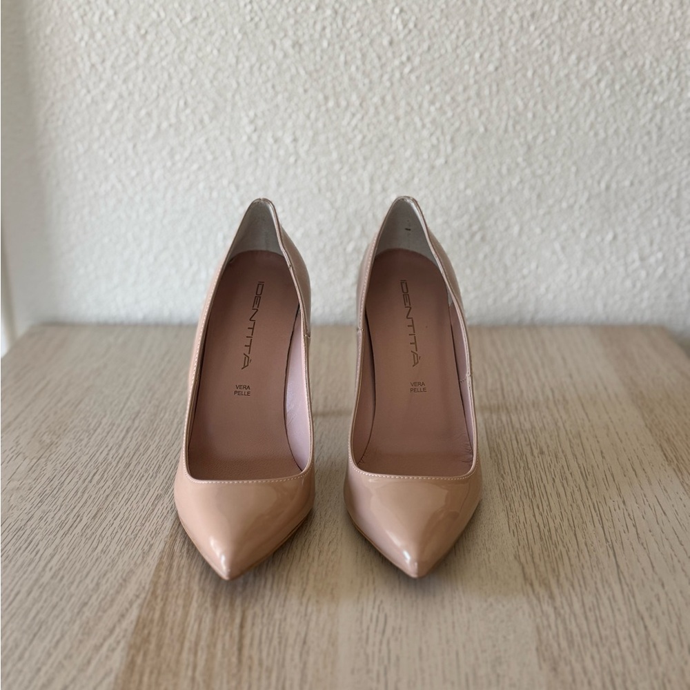 Identita Swami Nude Pumps patent leather EU38